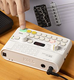 KORG -KR 11 Compact Rhythm Box